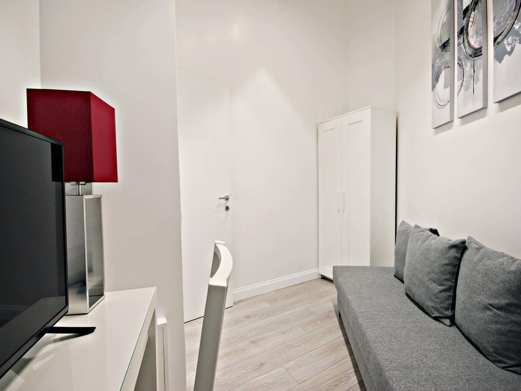 Velvet Trastevere Apartment Rome Room photo